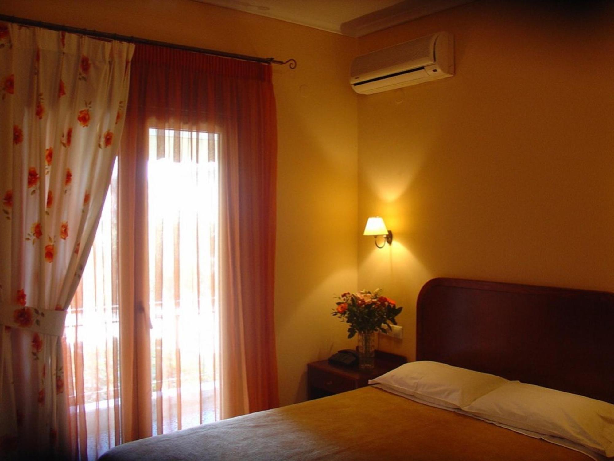 Hotel Strimoniko Asprovalta Quarto foto